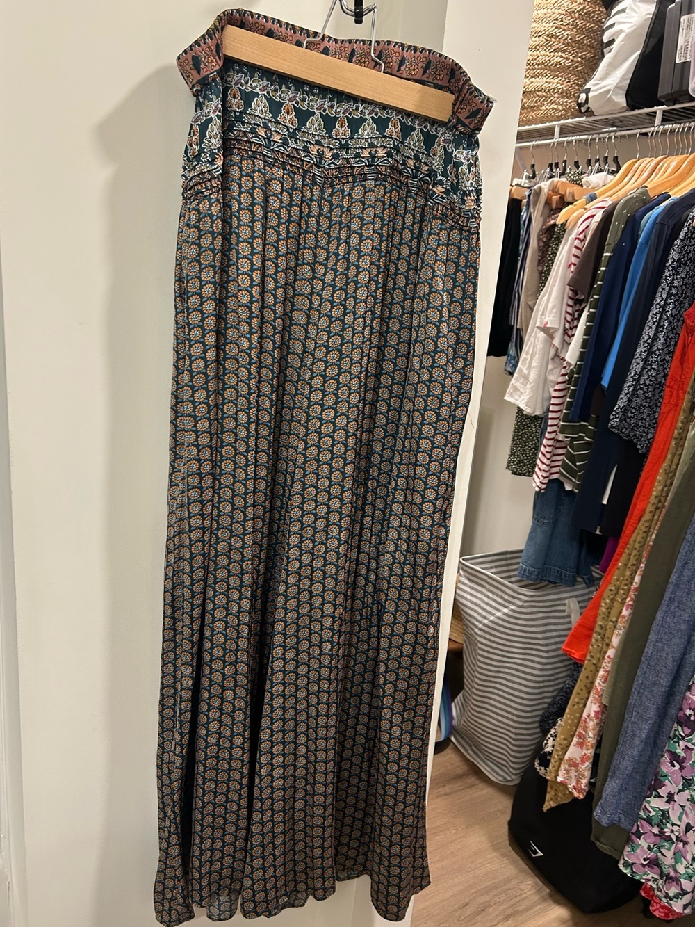 Anthro Palazzo Pants Medallion Aria Wide Leg